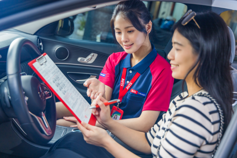 AVIS的客戶服務還包括24小時道路救援，確保在任何突發情況下都能在第一時間得到支援，降低因車輛問題導致的行程延誤，保障企業和個人用戶的安全和時間管理。